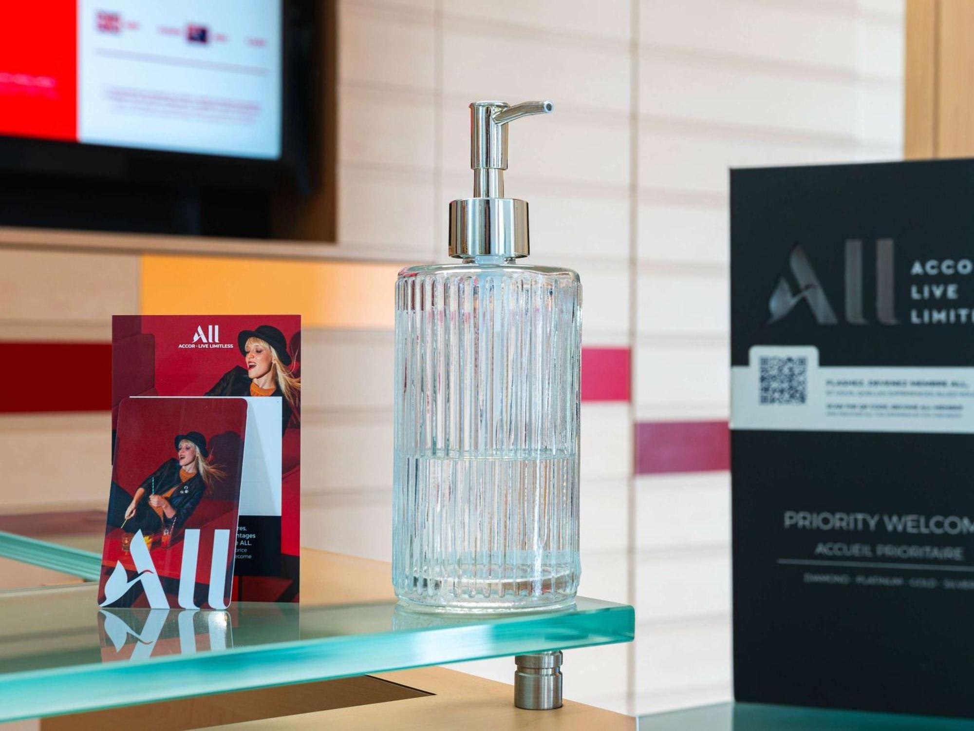 Hotel Ibis Cognac Centre Luaran gambar